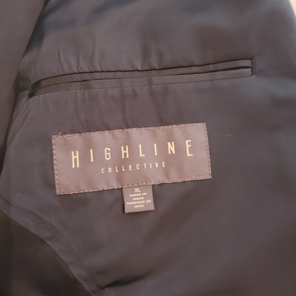 Super trendy nylon look/ feel blazer - Picture 4 of 5